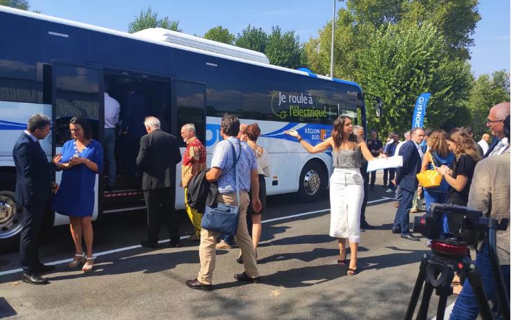 Se inició la primera línea interurbana pura eléctrica en Europa, y el autobús puro eléctrico de Yutong entró en Provenza, Francia.