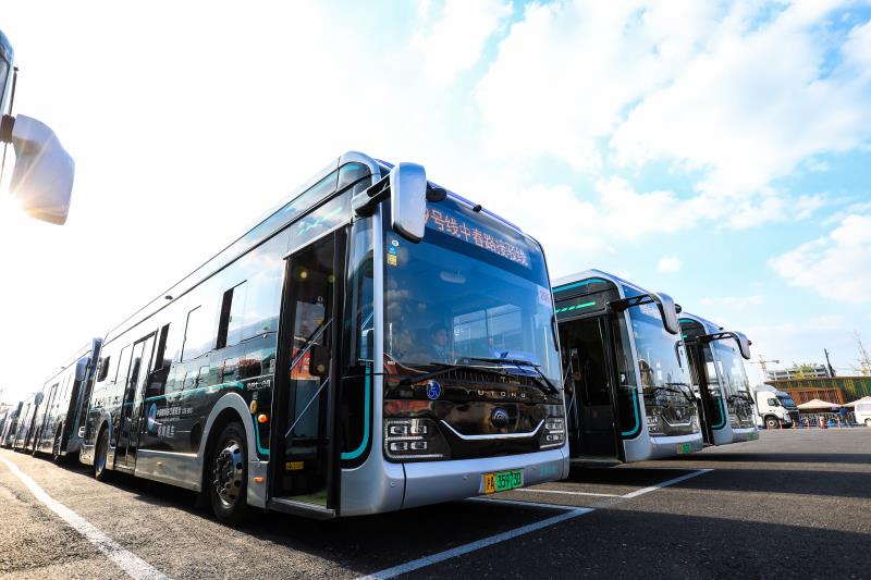 Los autobuses de Yutong sirven a la Exposición Internacional de Importaciones de China 2019