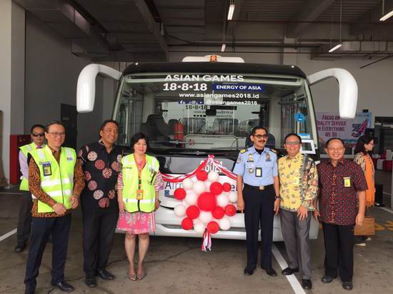 ¡Escolta para los Juegos Asiáticos en Yakarta! Autobuses de aeropuerto Yutong se entregaron a Indonesia por lote